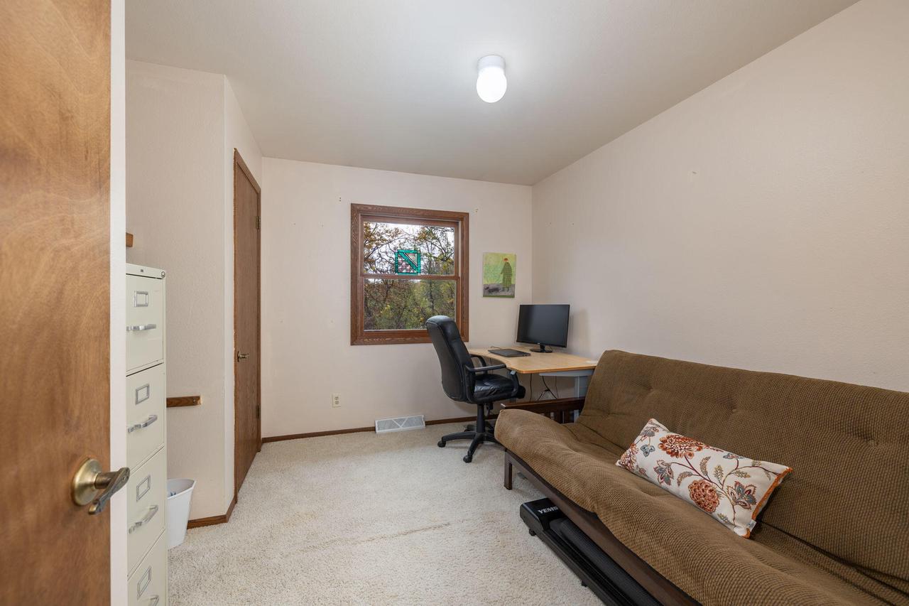 N1394 Red Oaks DRIVE