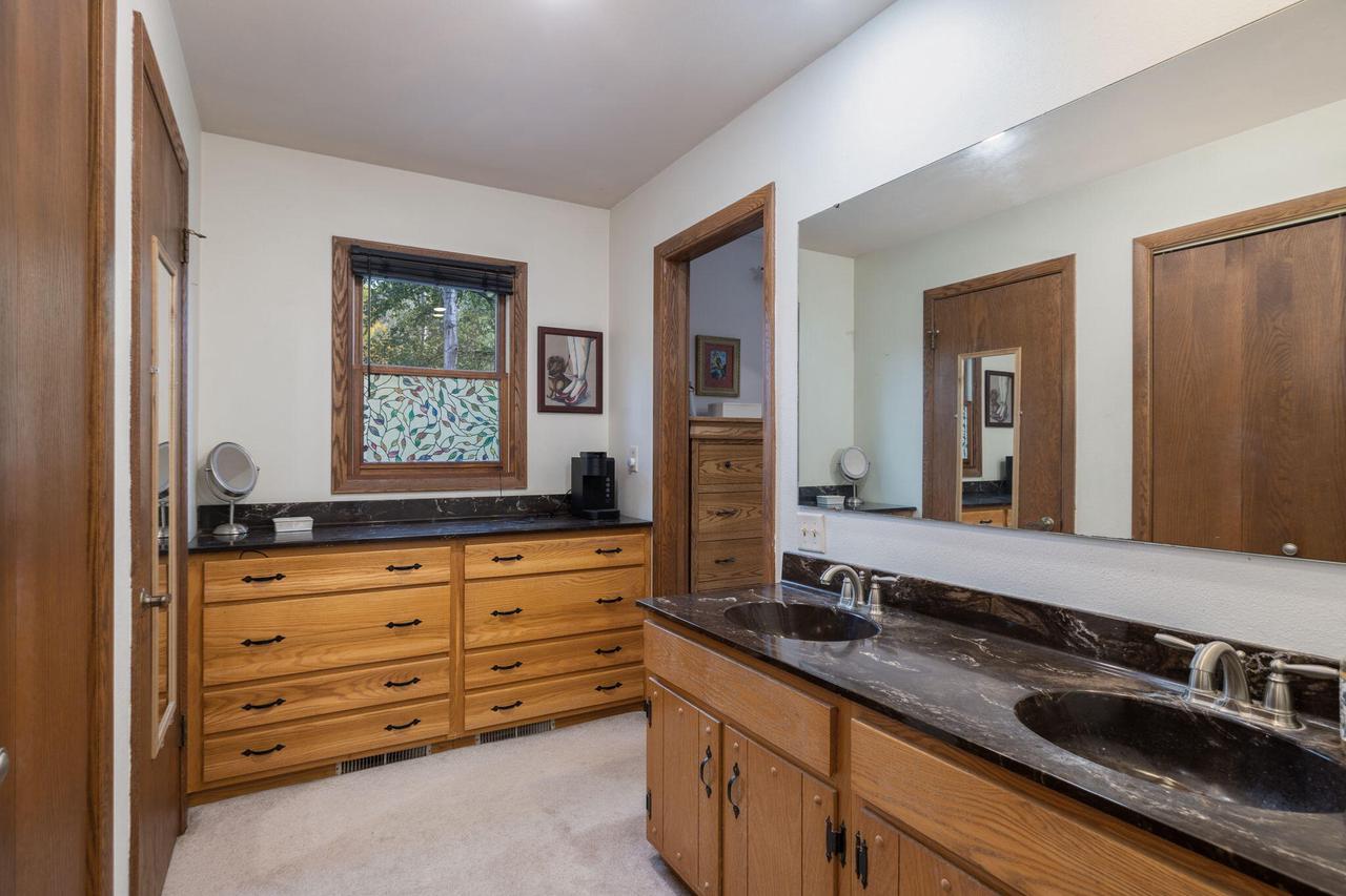 N1394 Red Oaks DRIVE