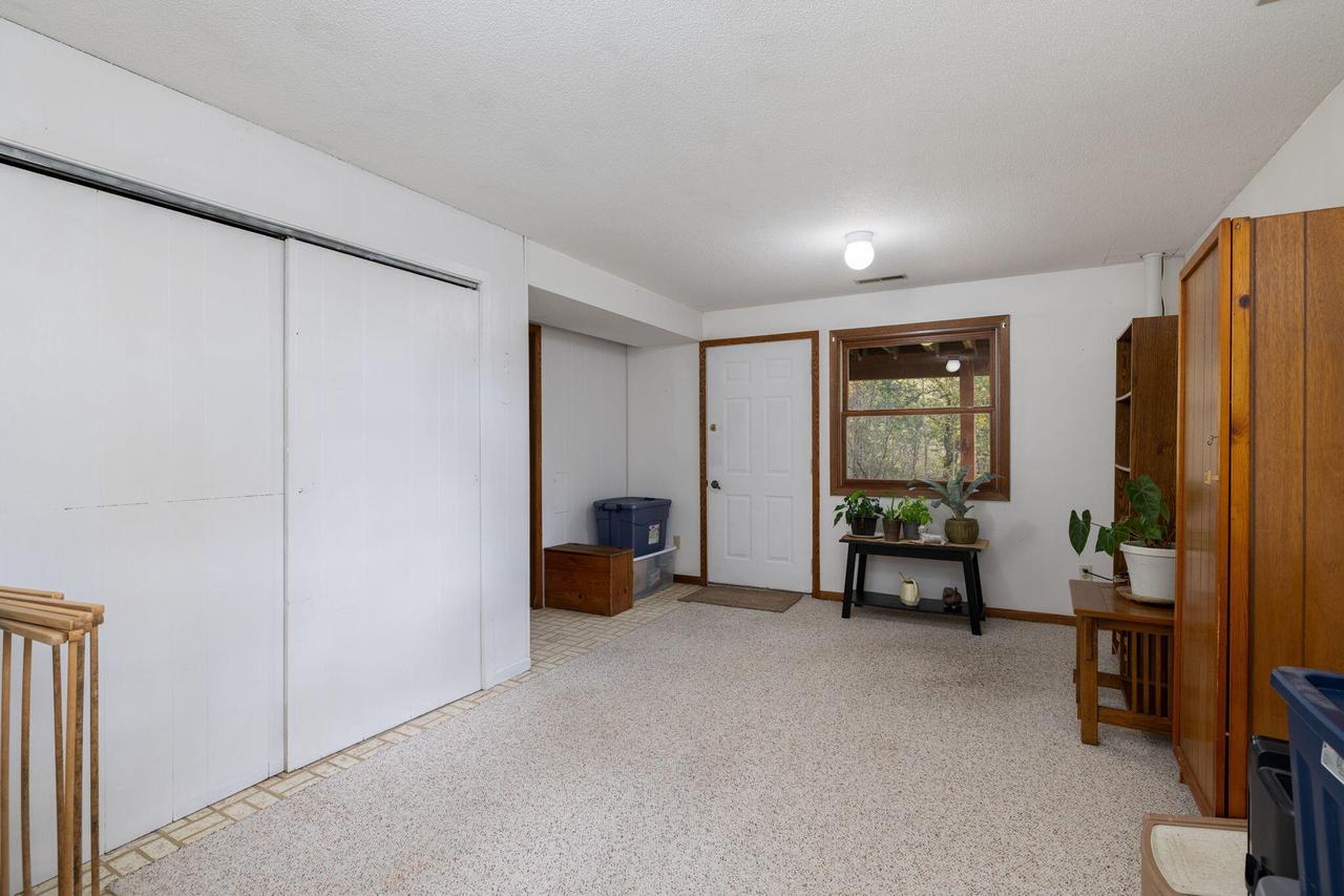 N1394 Red Oaks DRIVE