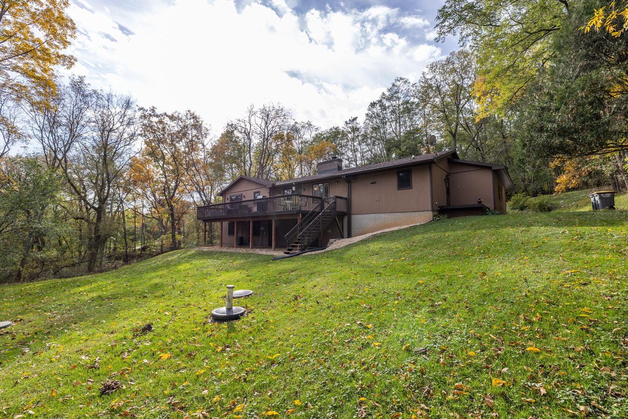 N1394 Red Oaks DRIVE