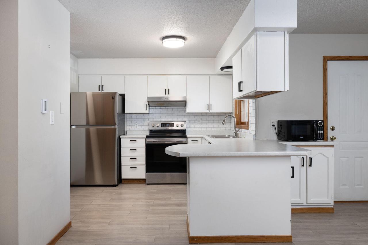 1400 Redfield STREET 2