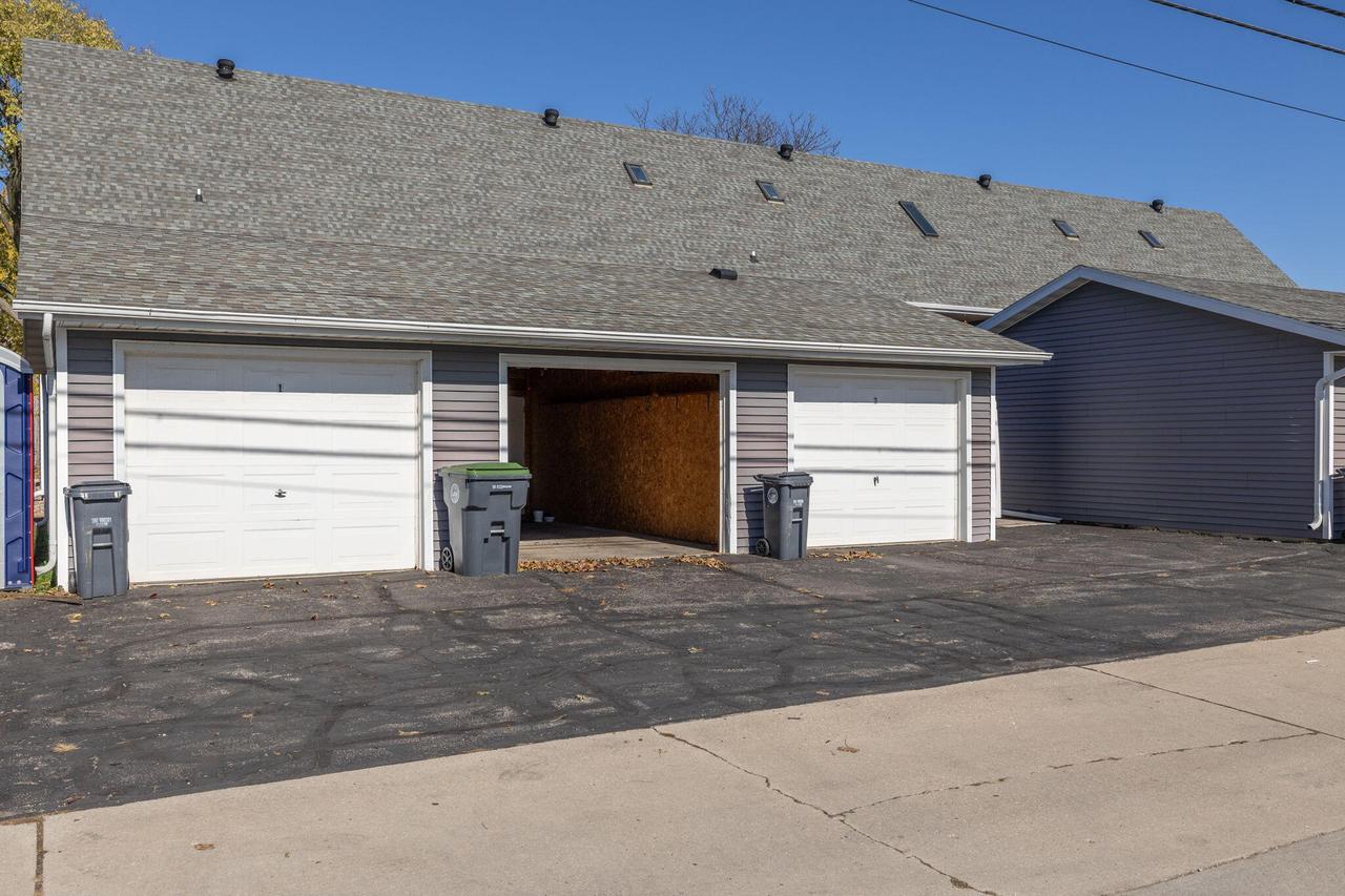 1400 Redfield STREET 2