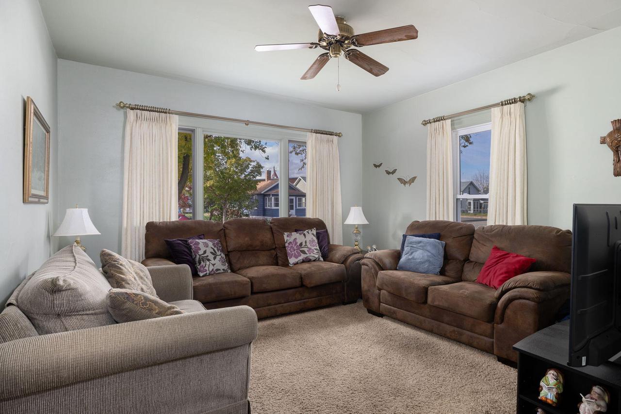 722 Caledonia STREET