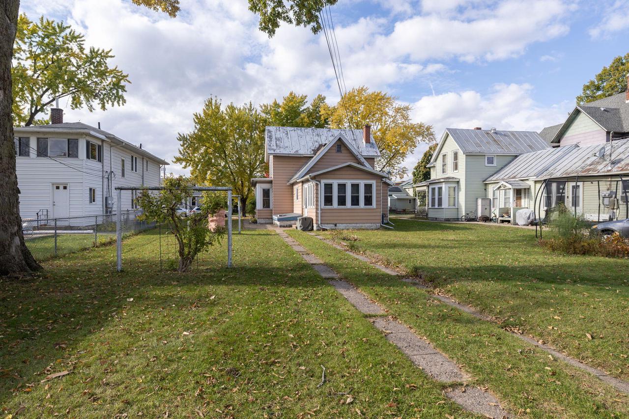 722 Caledonia STREET