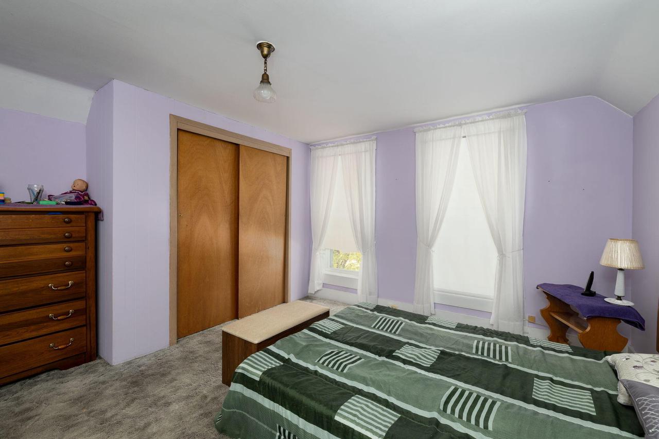 722 Caledonia STREET