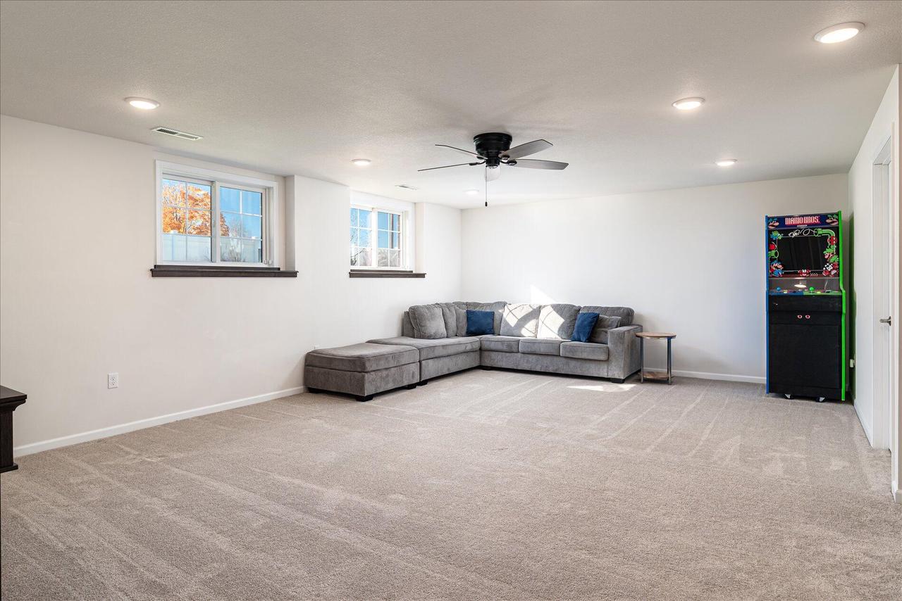 3120 Christenson LANE