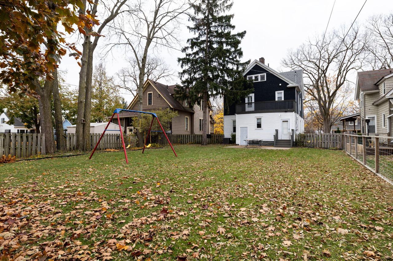 527 15th STREET SOUTH South