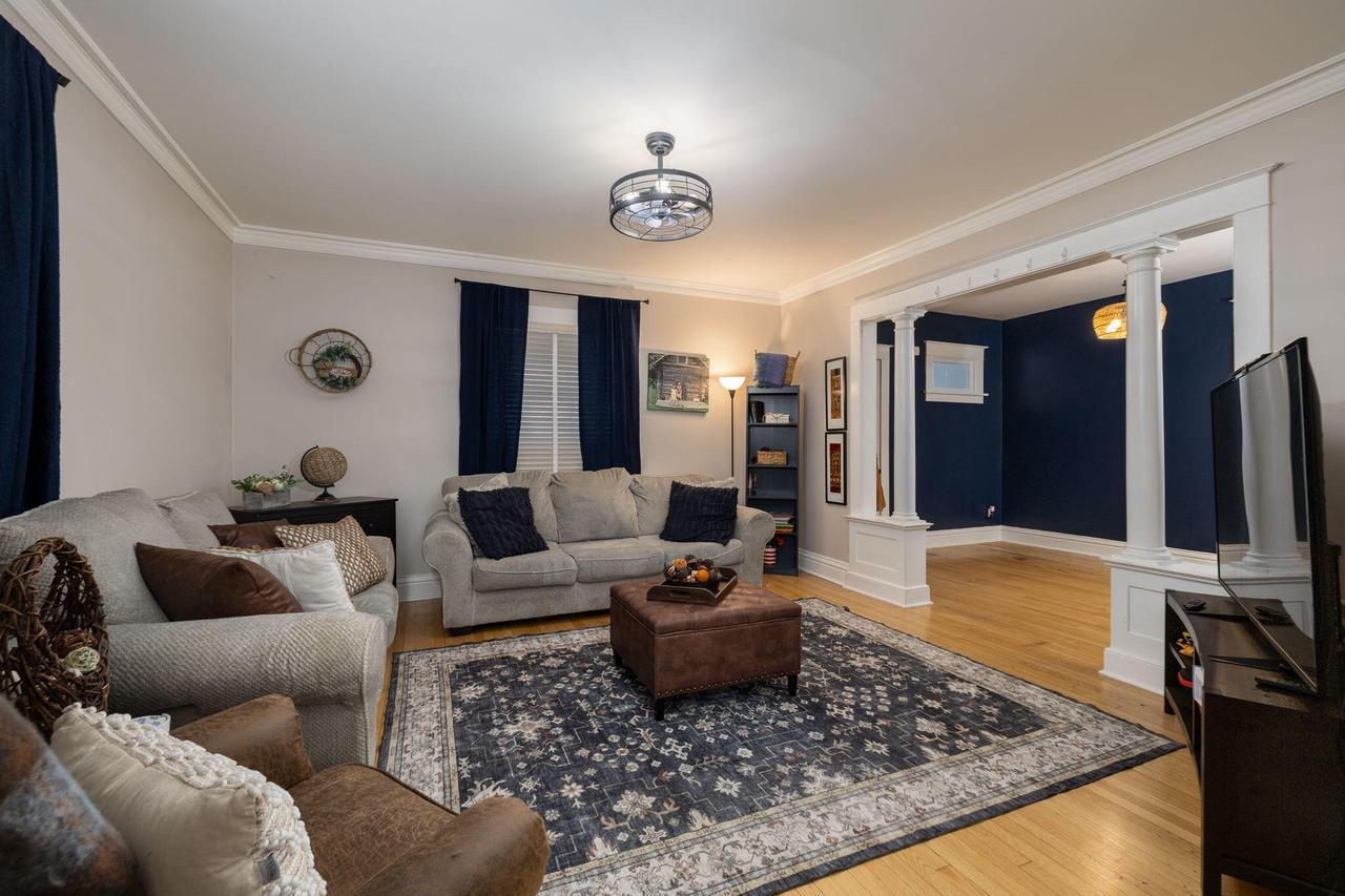 527 15th STREET SOUTH South