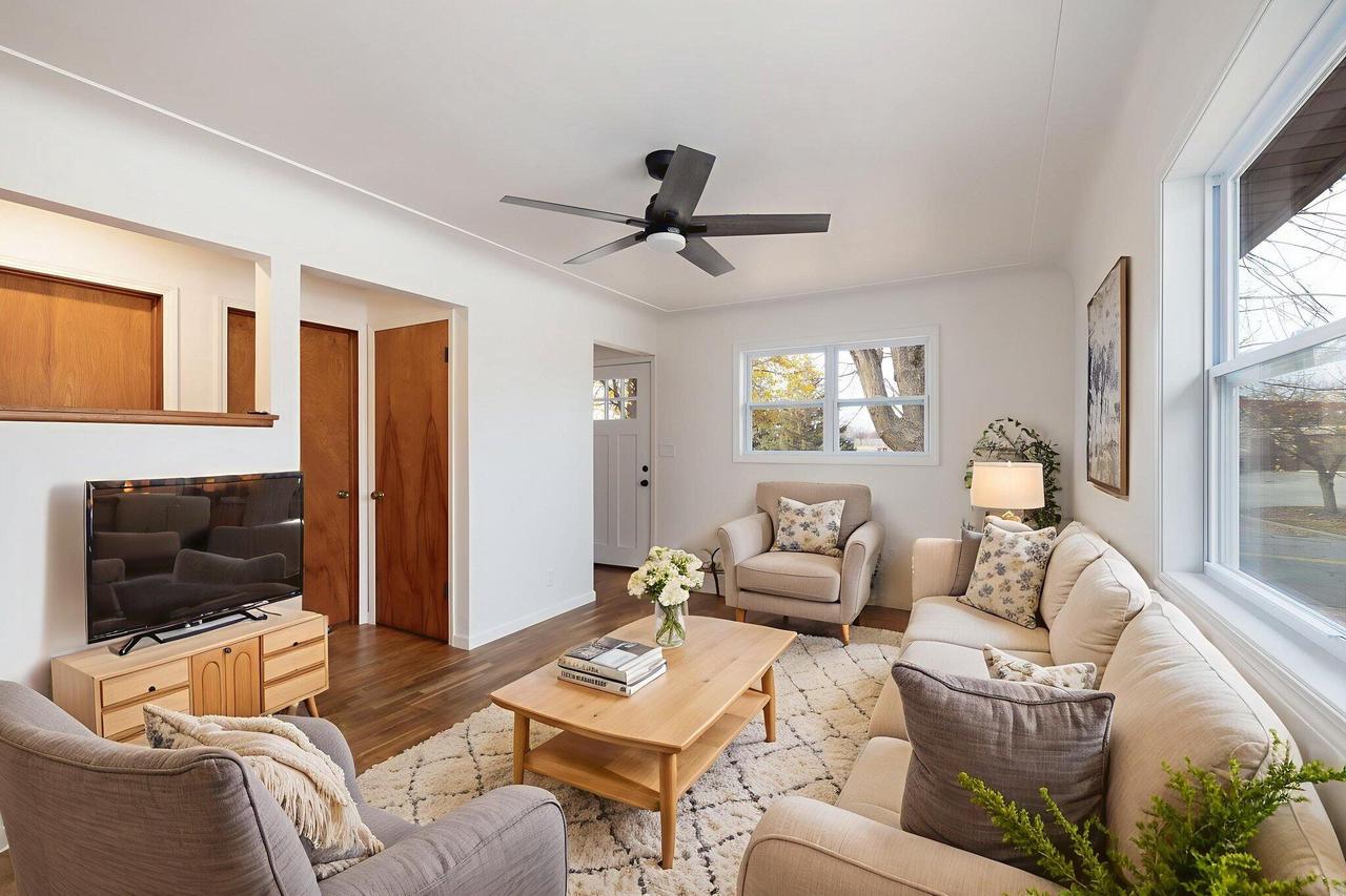 2929 21st PLACE SOUTH South