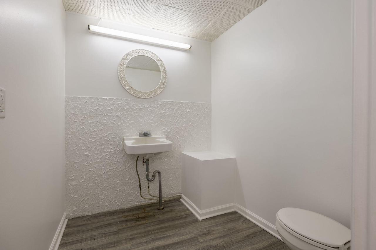 2929 21st PLACE SOUTH South