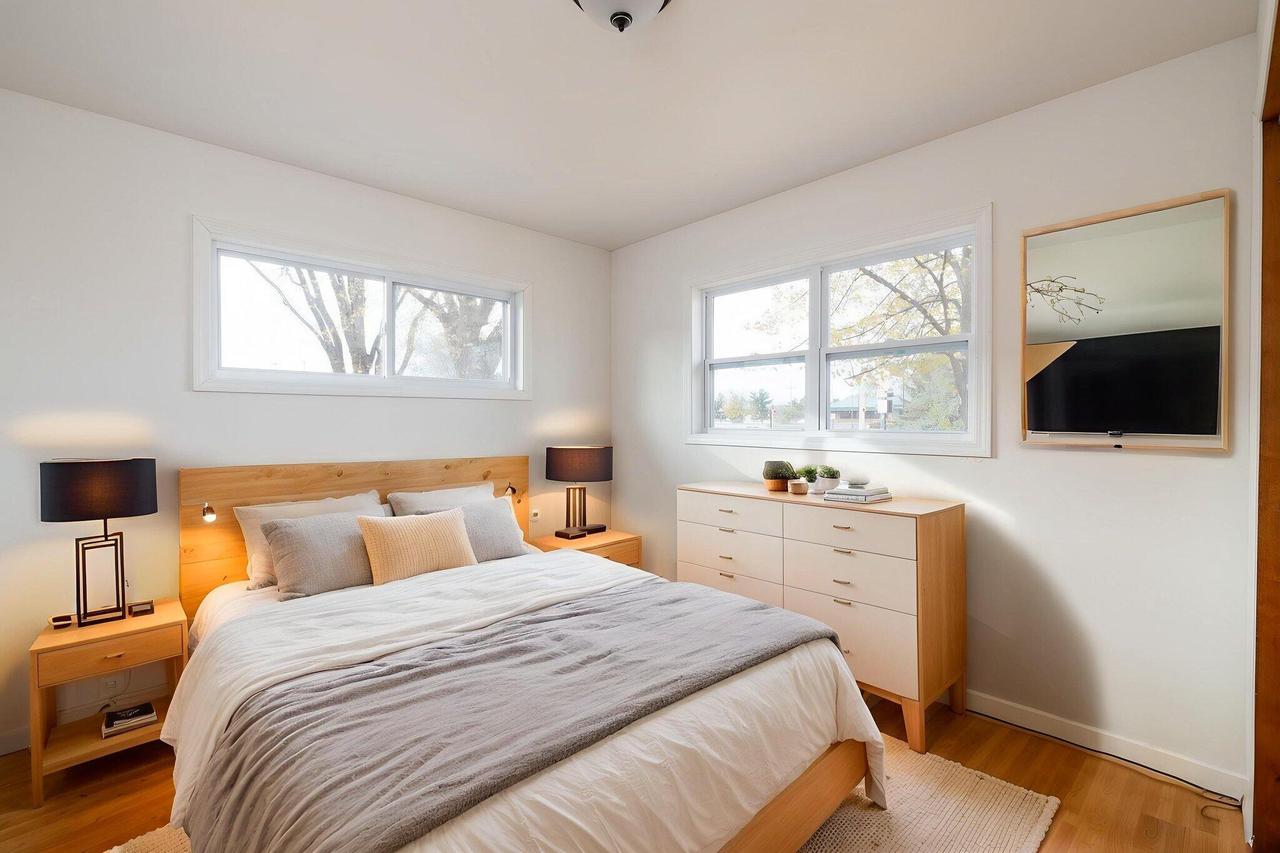 2929 21st PLACE SOUTH South