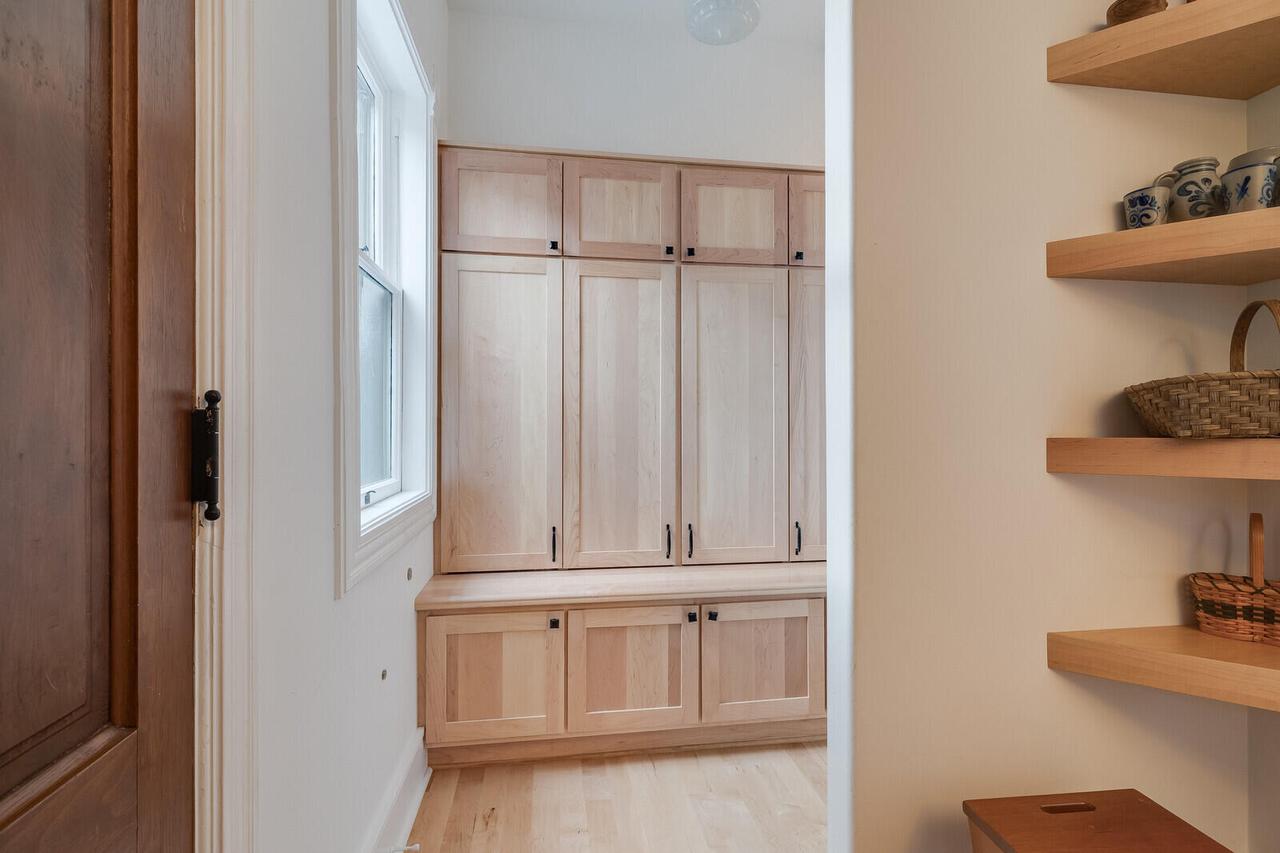 221 10th STREET SOUTH South