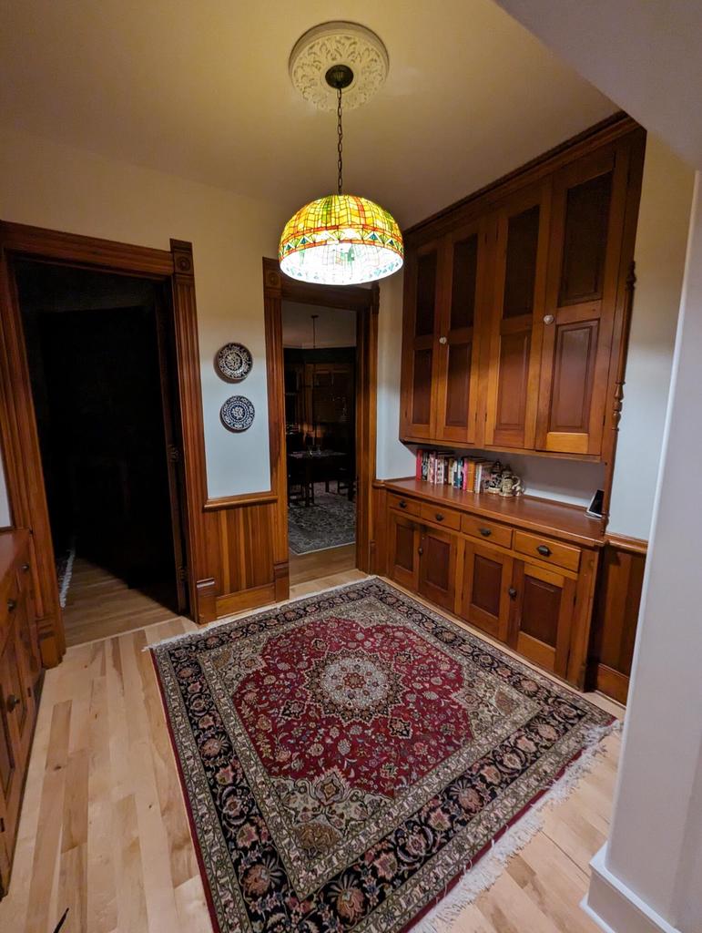 221 10th STREET SOUTH South