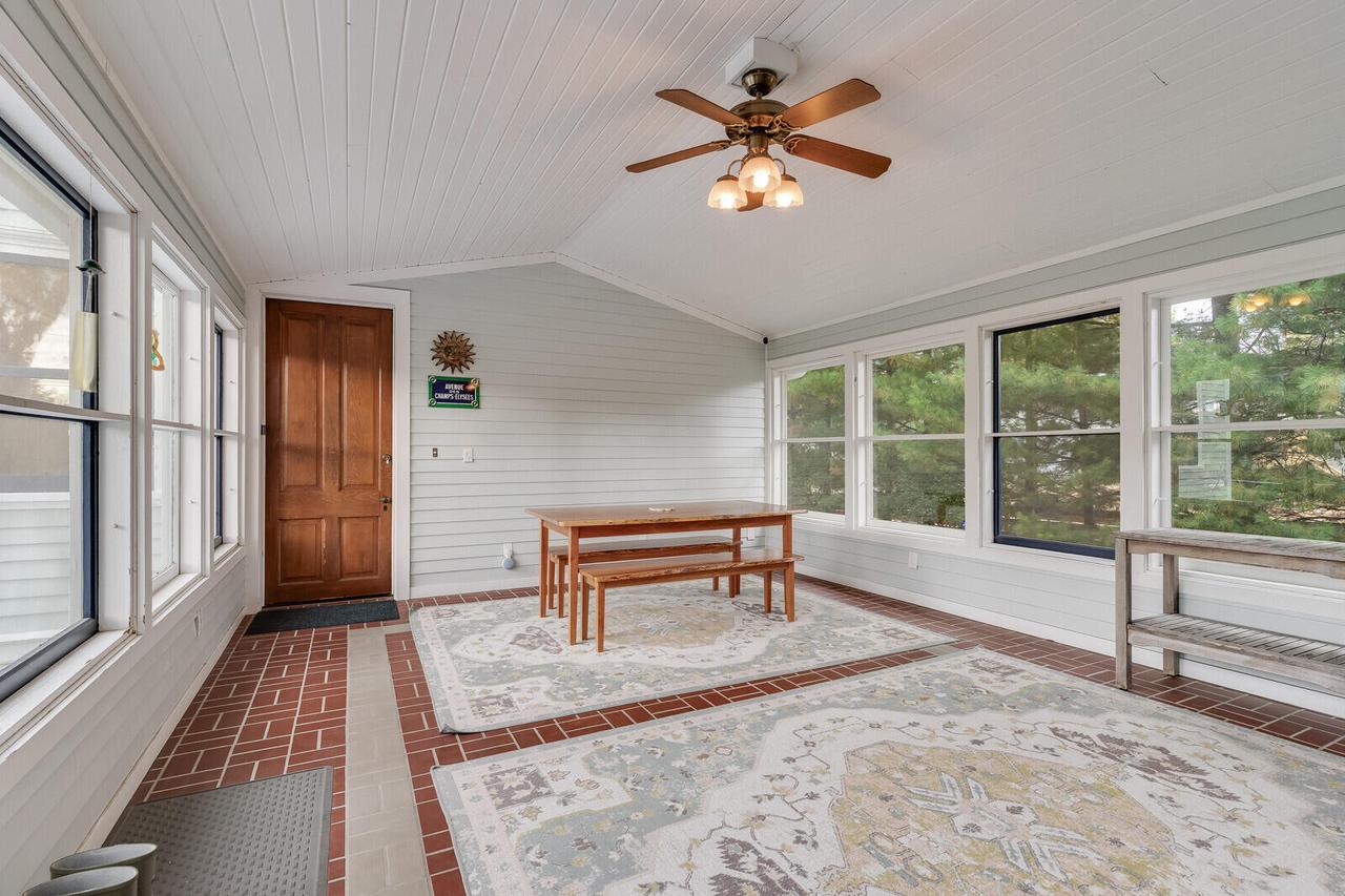 221 10th STREET SOUTH South