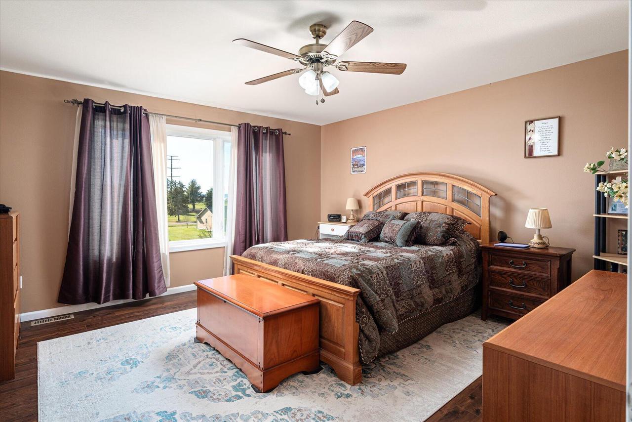 W7579 Castle Heights DRIVE