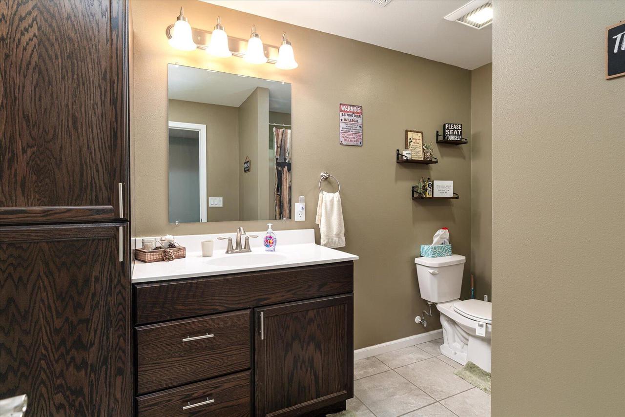 W7579 Castle Heights DRIVE