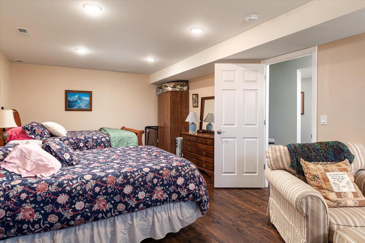 W7579 Castle Heights DRIVE