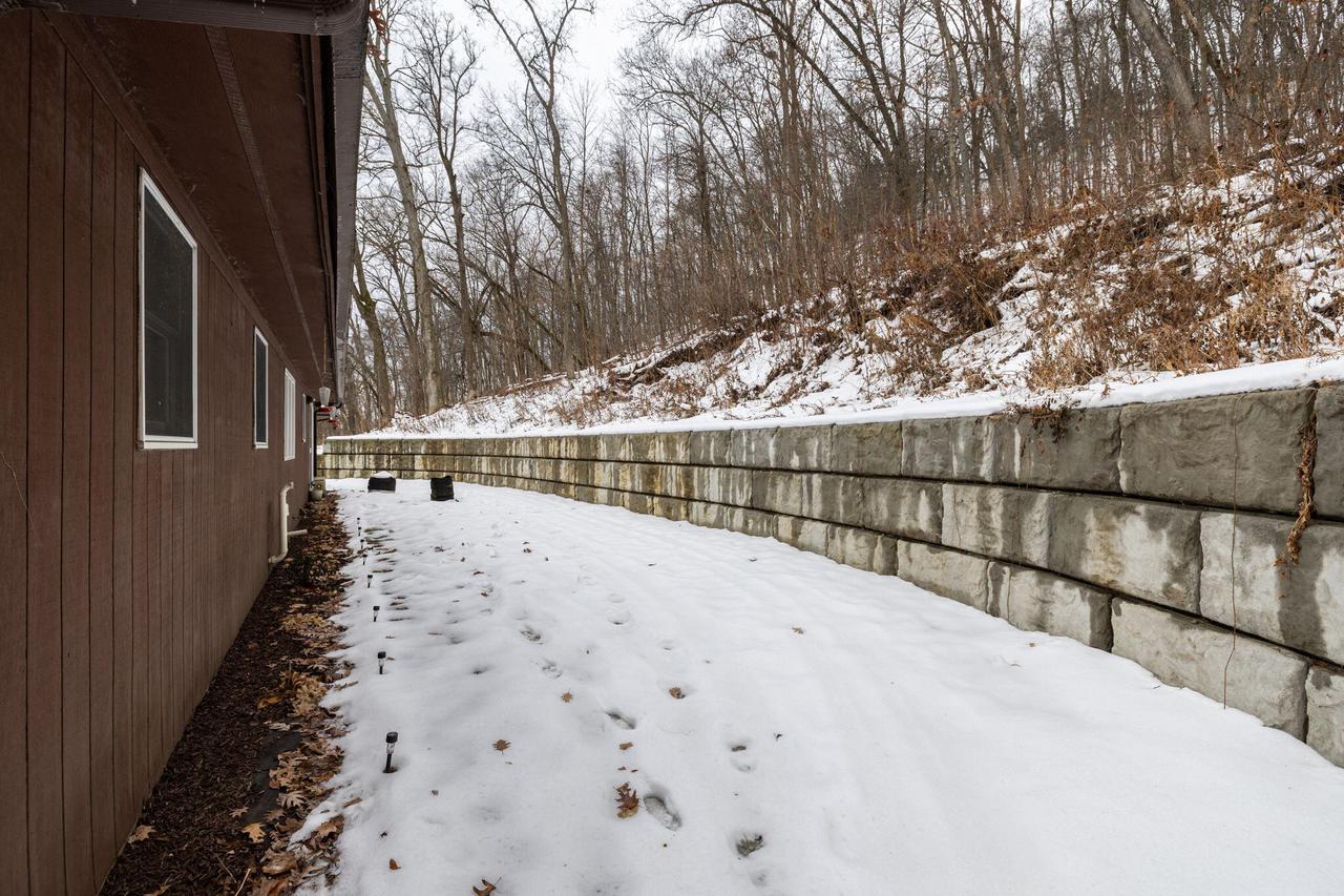 N1463 Red Oaks DRIVE