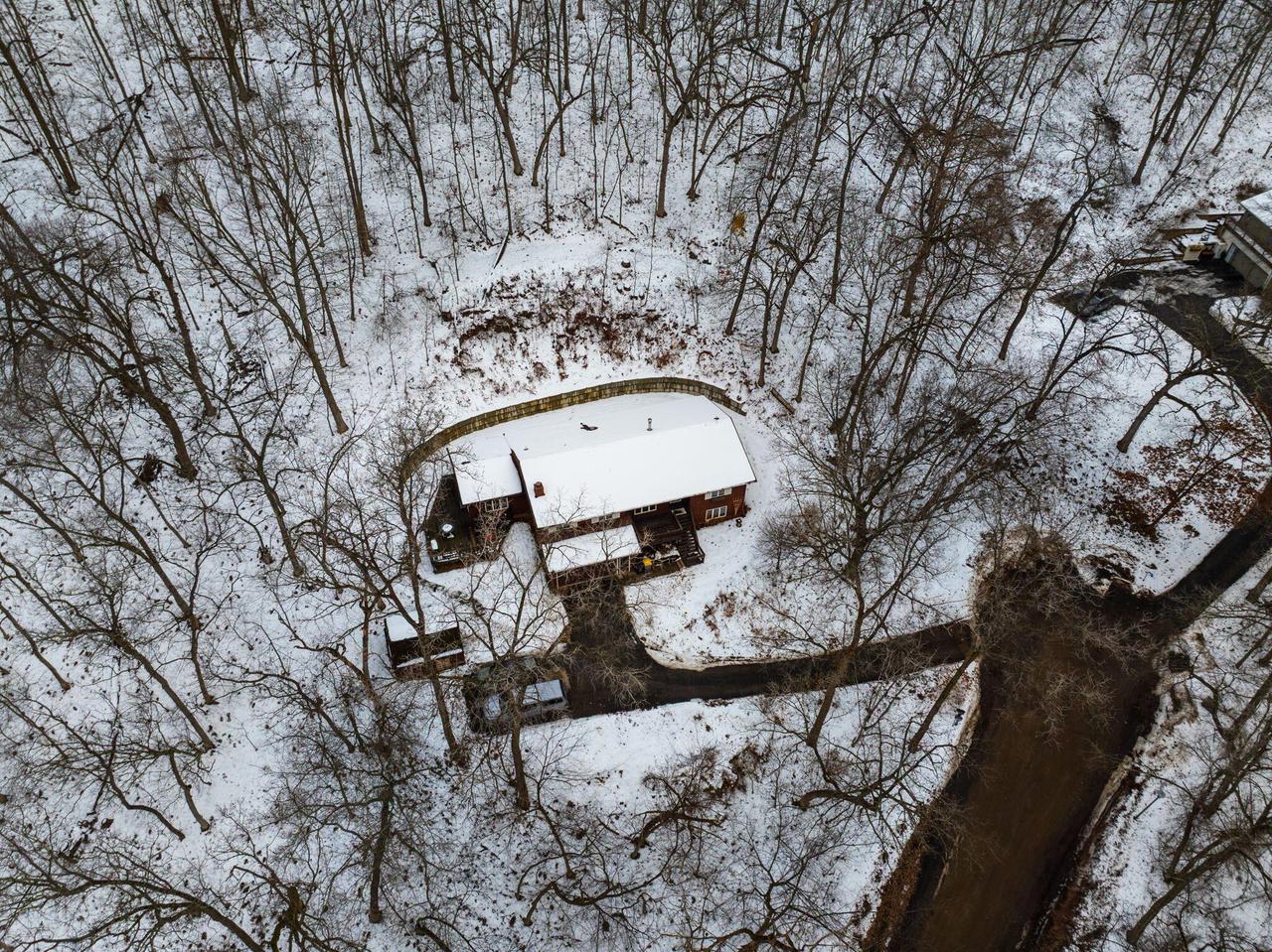 N1463 Red Oaks DRIVE