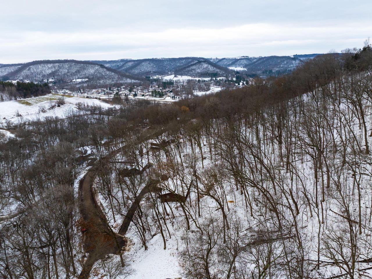 N1463 Red Oaks DRIVE