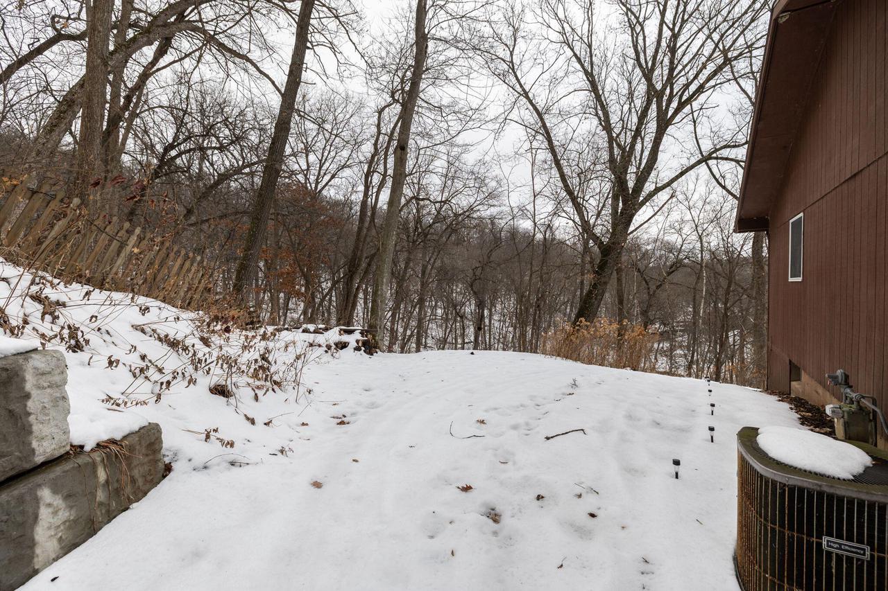 N1463 Red Oaks DRIVE