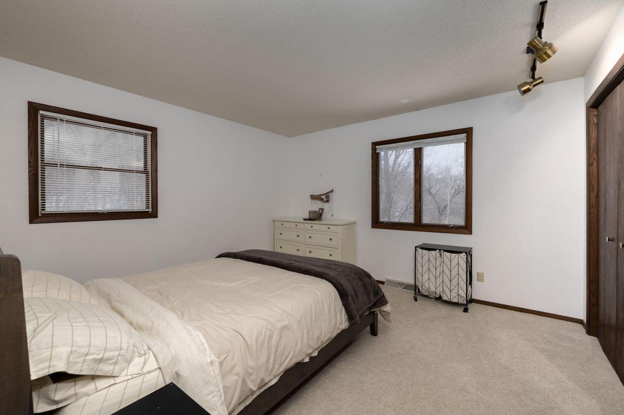 N1463 Red Oaks DRIVE