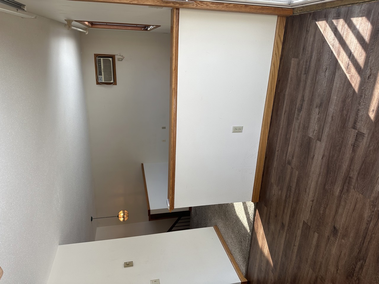 1041 Terrace DRIVE 1043