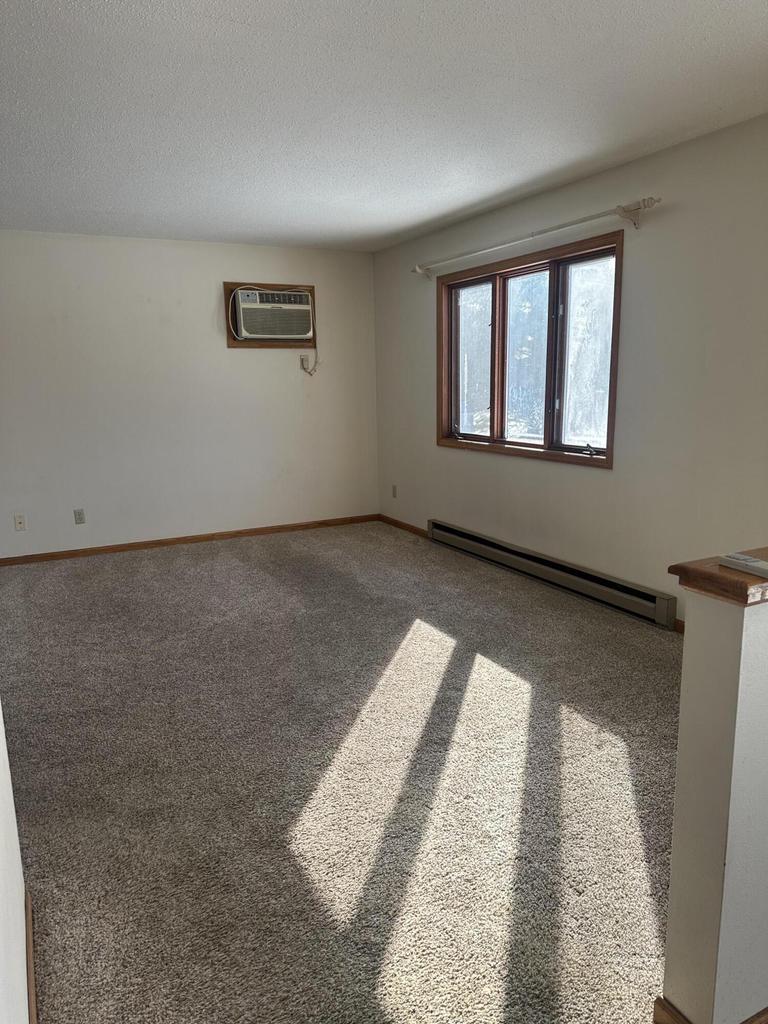 1041 Terrace DRIVE 1043