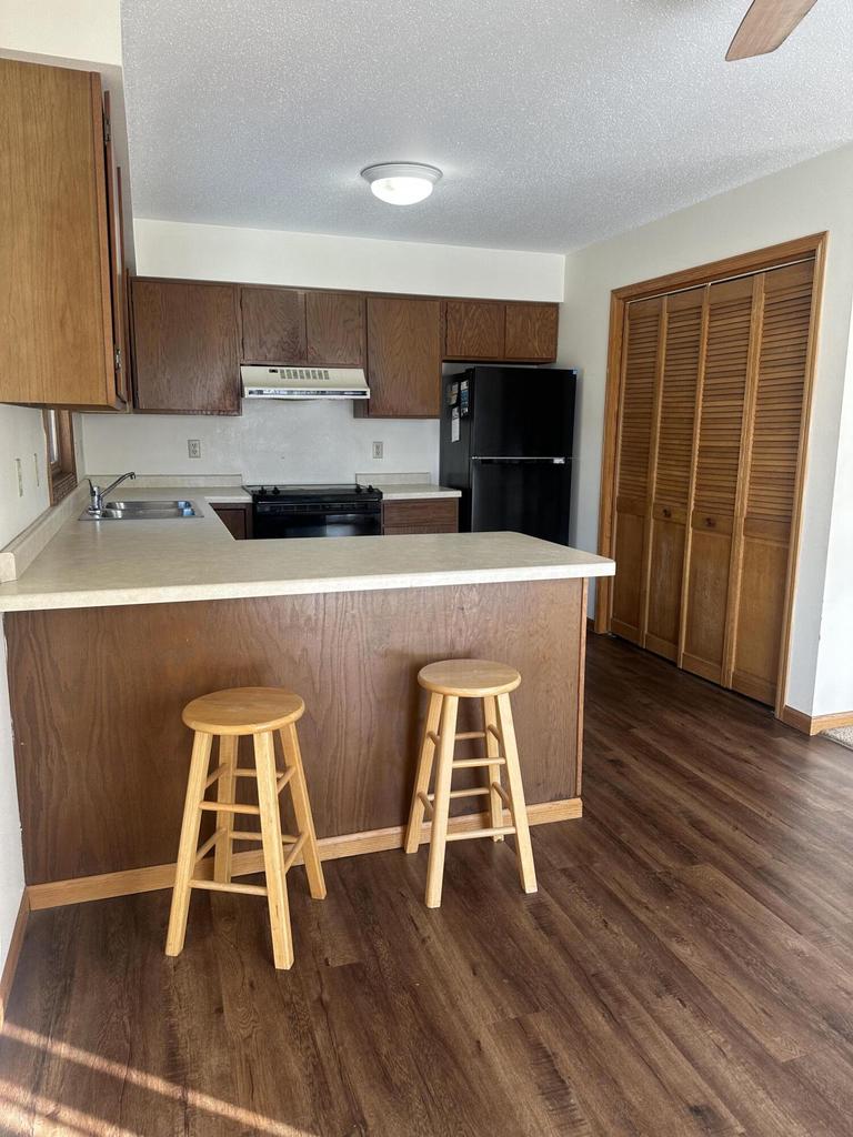 1041 Terrace DRIVE 1043