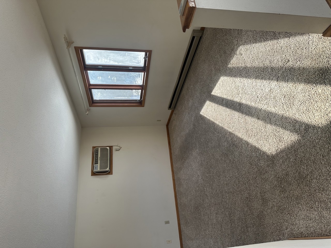 1041 Terrace DRIVE 1043