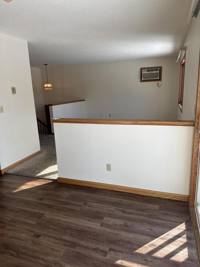 1041 Terrace DRIVE 1043