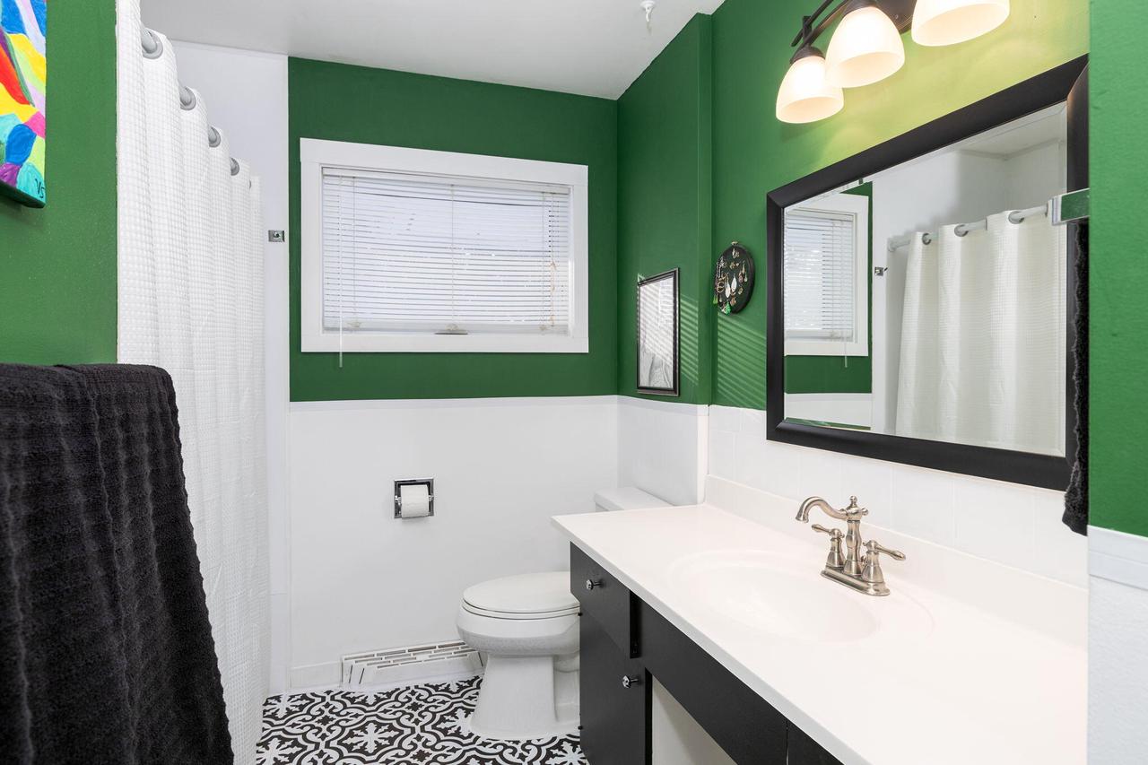 421 North 3rd STREET