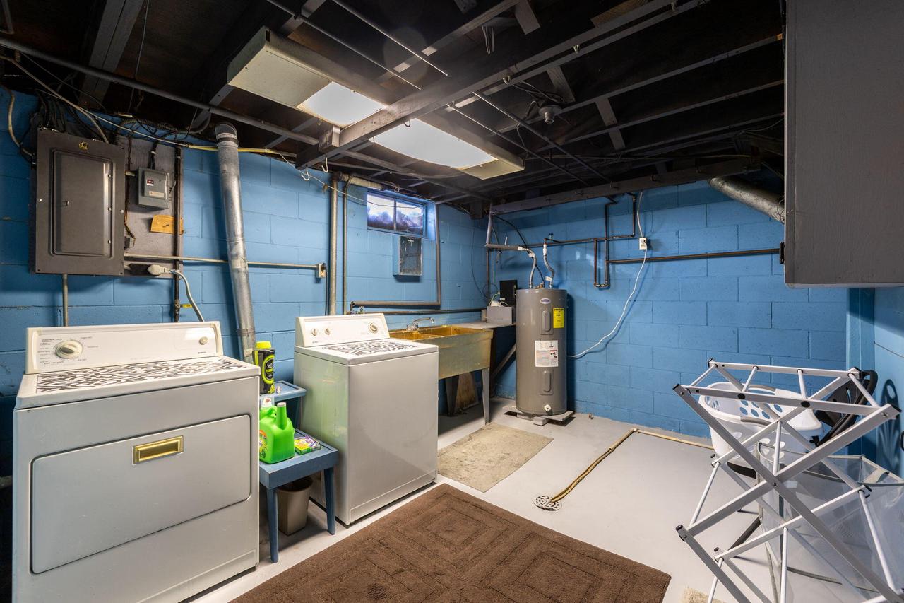 421 North 3rd STREET