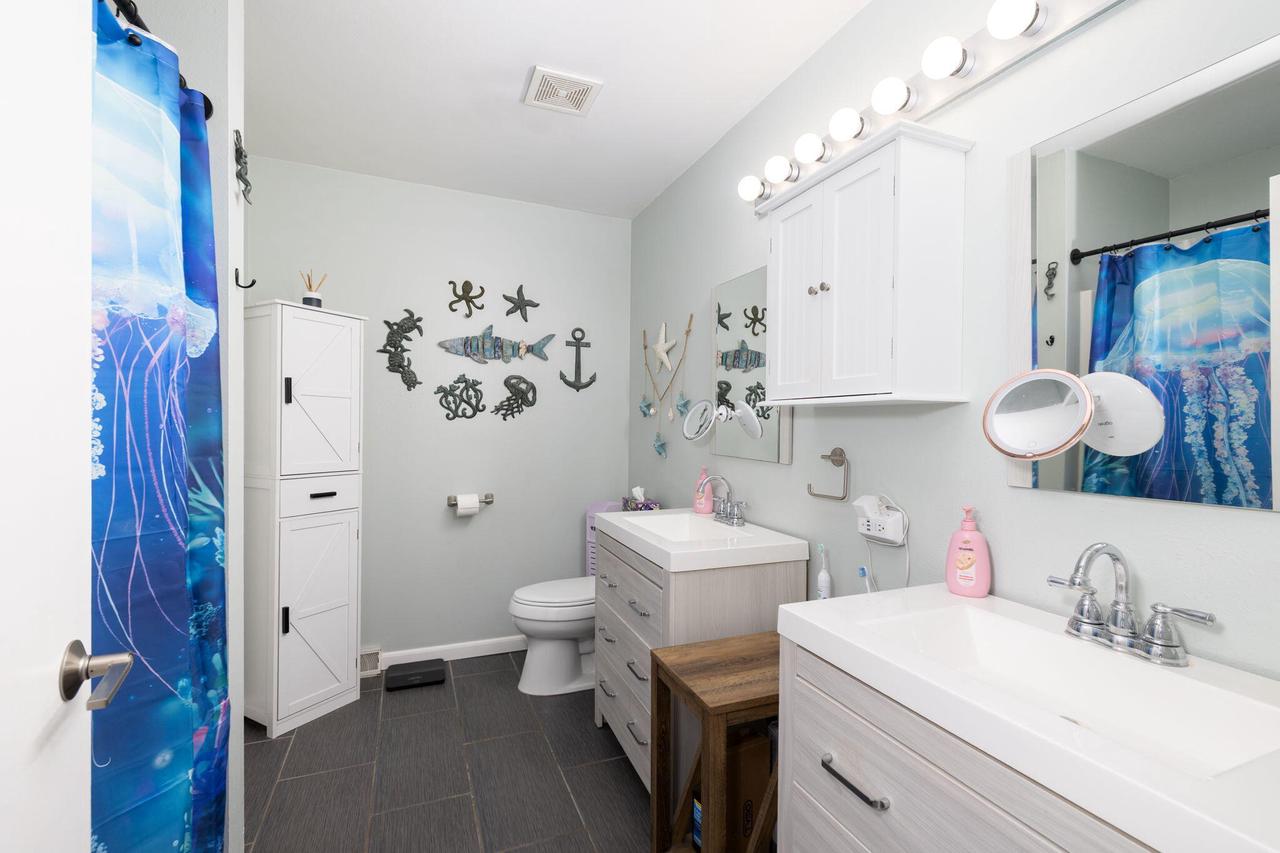 1464 Waterloo AVENUE