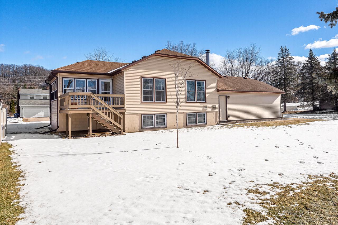 703 Hanson COURT