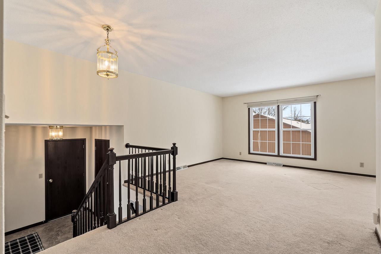 703 Hanson COURT