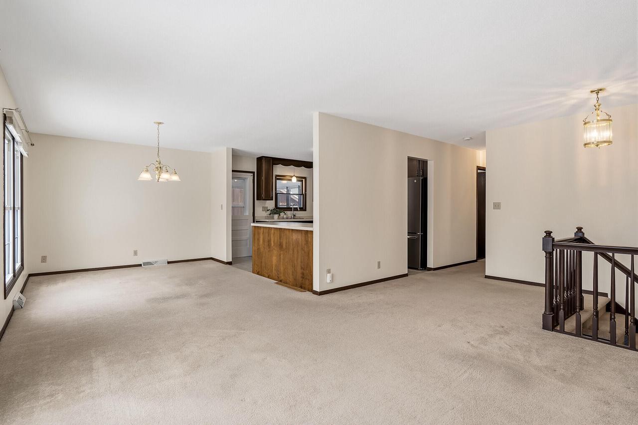 703 Hanson COURT