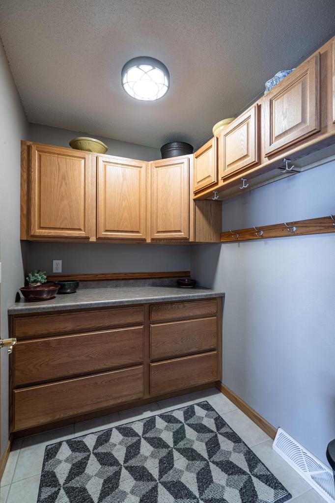 315 Cypress Circle LANE