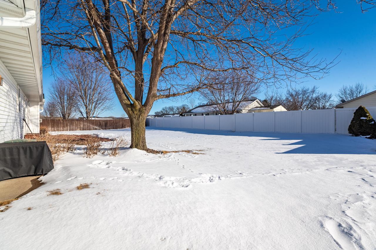 315 Cypress Circle LANE