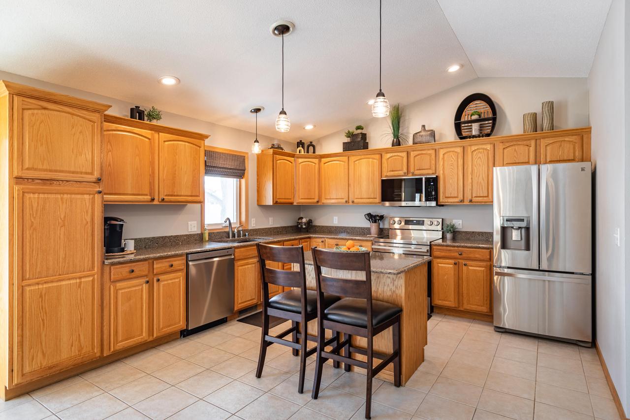 315 Cypress Circle LANE