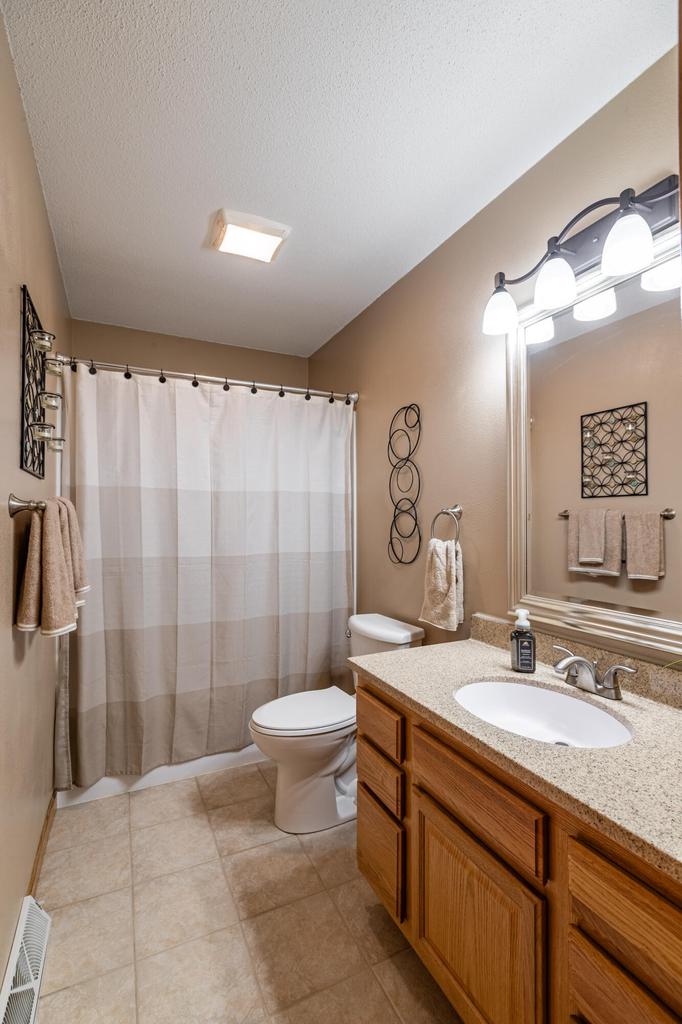 315 Cypress Circle LANE