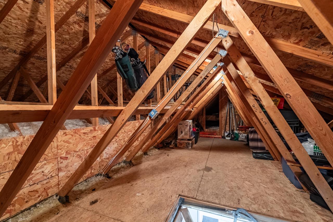 315 Cypress Circle LANE