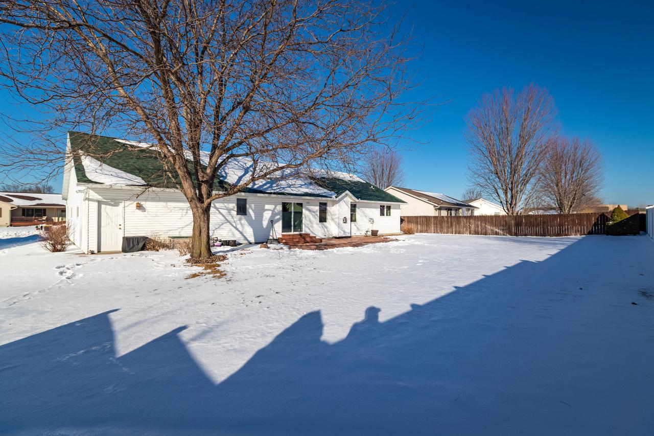 315 Cypress Circle LANE