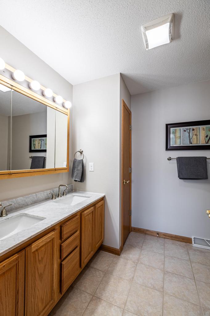 315 Cypress Circle LANE