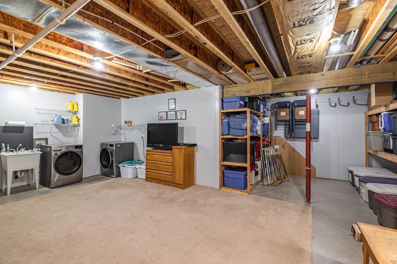 315 Cypress Circle LANE