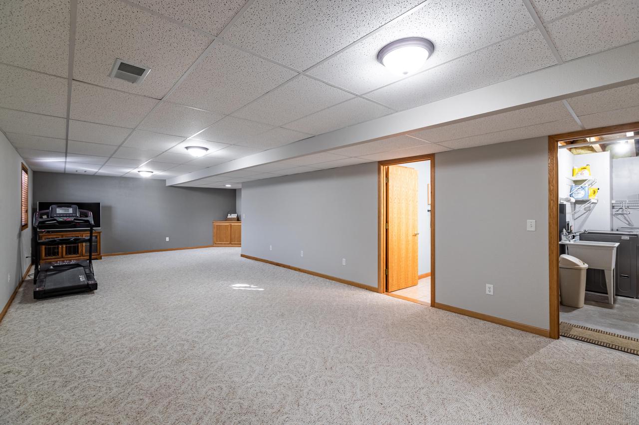 315 Cypress Circle LANE