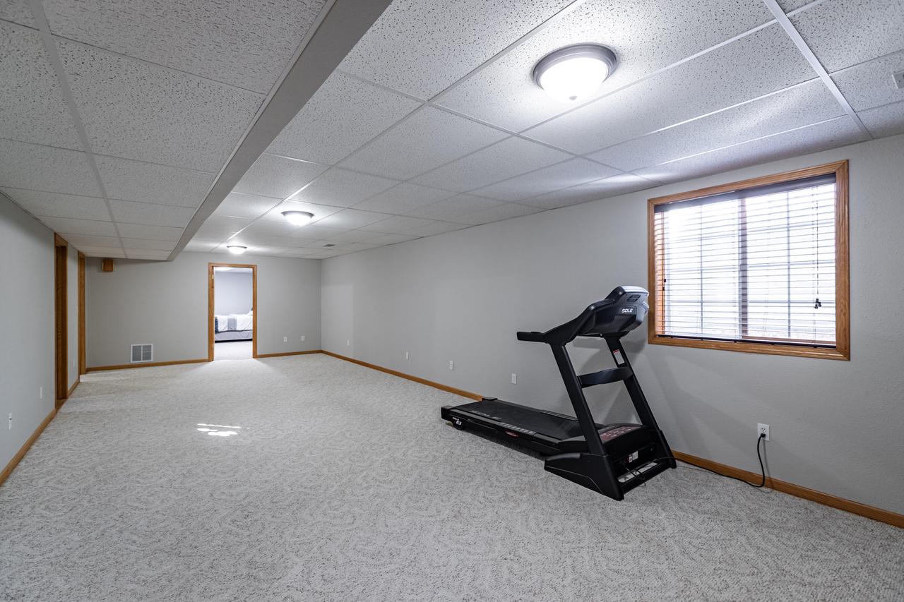 315 Cypress Circle LANE