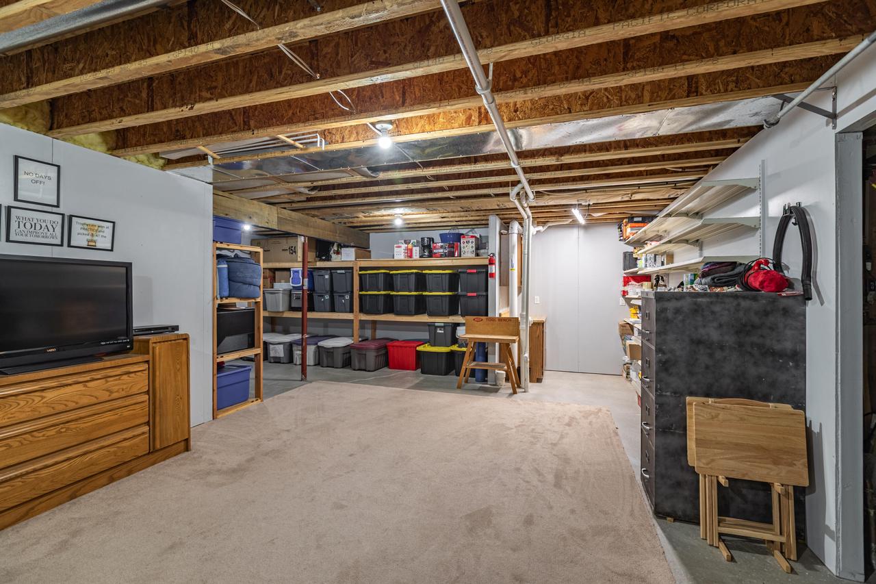 315 Cypress Circle LANE