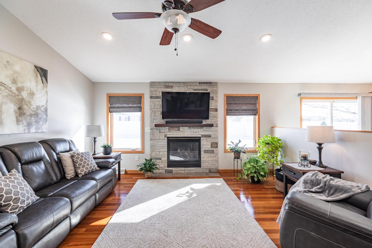 315 Cypress Circle LANE