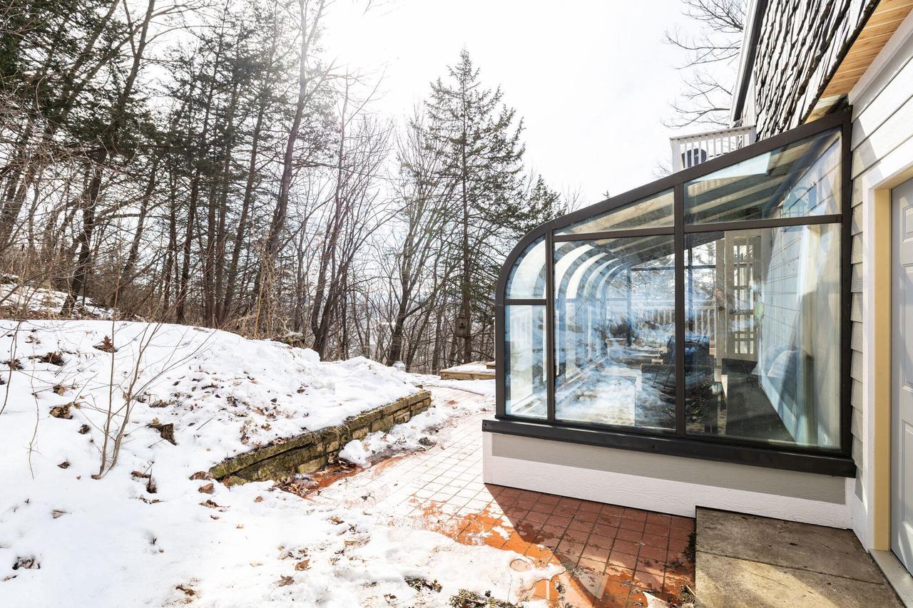 3504 Crown BOULEVARD